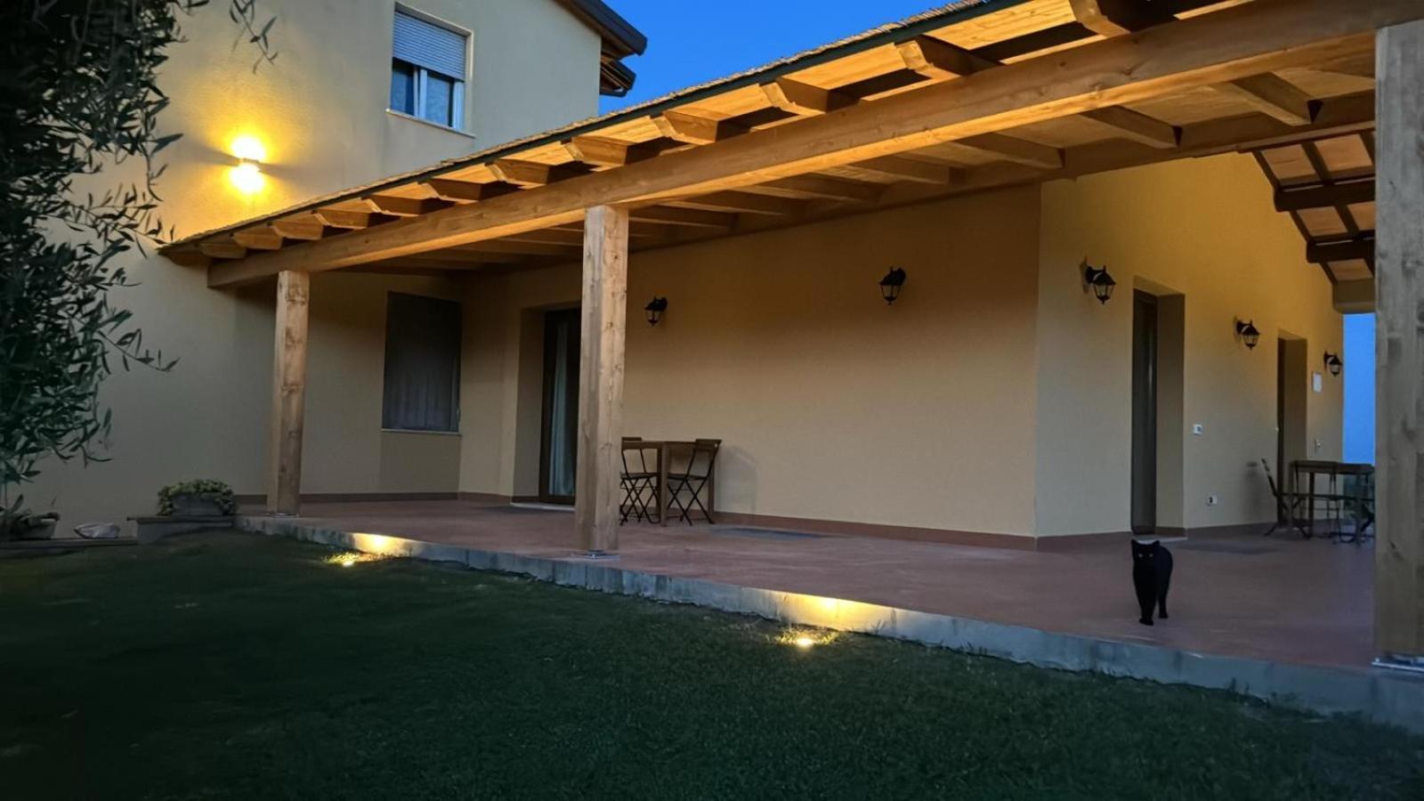 Agriturismo Il Giardino Degli Olivi Appartamenti Кастильоне-делла-Пеская Экстерьер фото