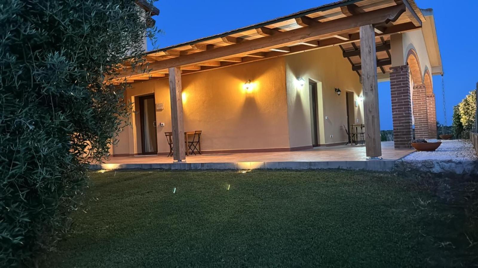 Agriturismo Il Giardino Degli Olivi Appartamenti Кастильоне-делла-Пеская Экстерьер фото